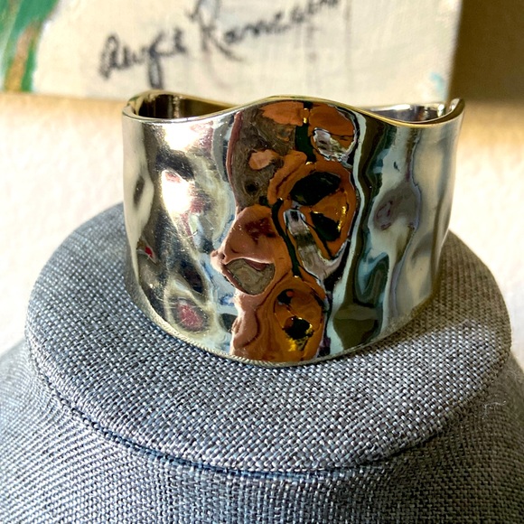 Vintage 90s Shiny Thick Silver Tone Hinged Cuff Bracelet - Picture 1 of 5